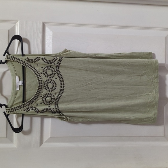 Kenneth Cole New York Women's Green Tank Stud Embellishment Size Sm - Picture 1 of 7